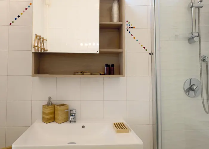 2 Bedroom Appartement Bari