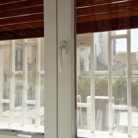 דירה Bari Central 2 Bedroom Apartment בארי