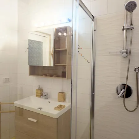 דירה Bari Central 2 Bedroom Apartment