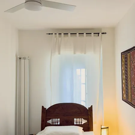 דירה Bari Central 2 Bedroom Apartment *