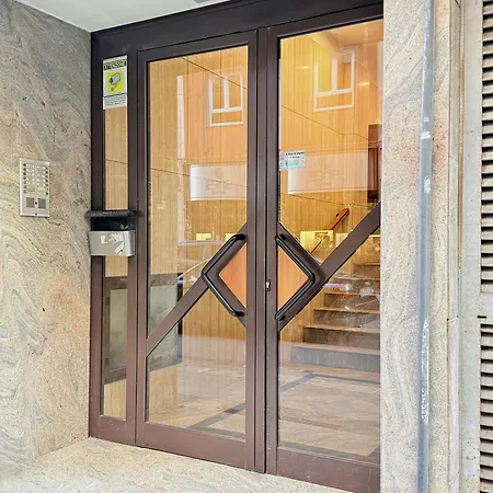 Bari Central 2 Bedroom Apartment * בארי