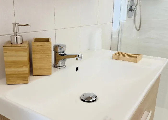 2 Bedroom Apartament